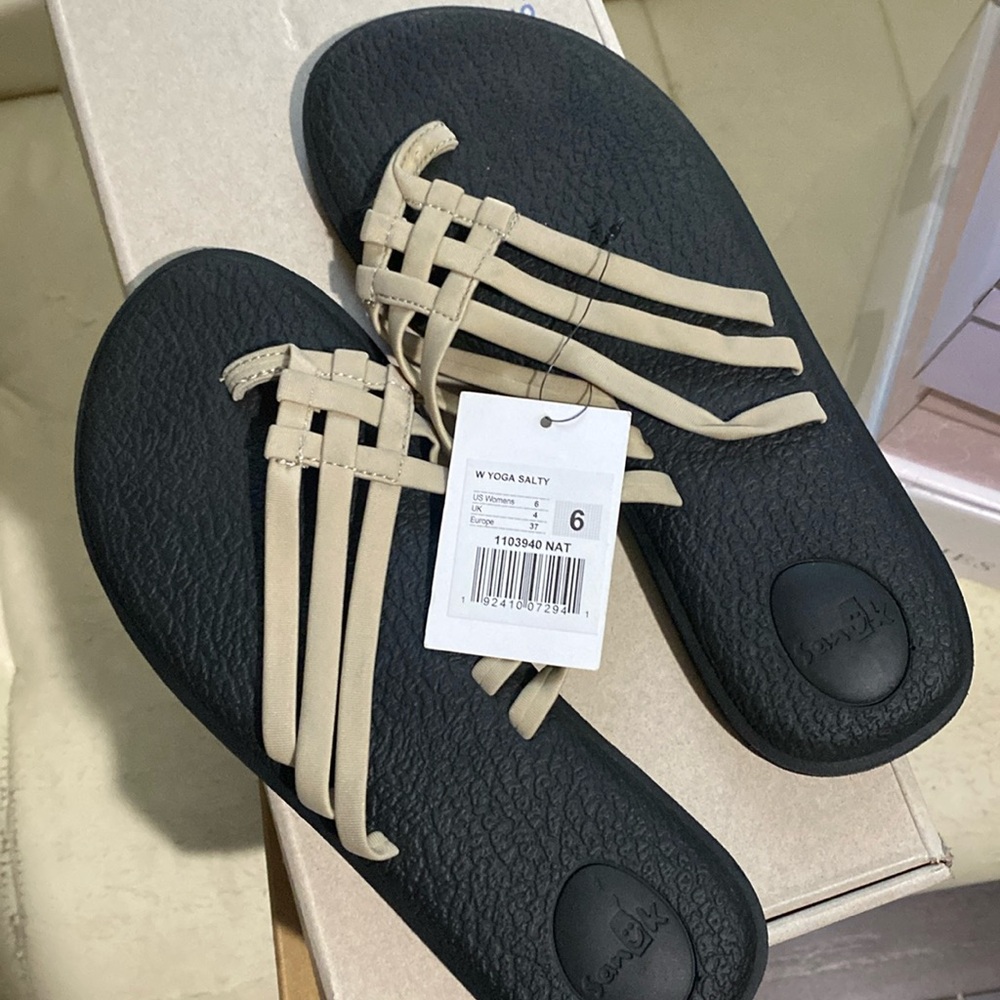 Sanuk Sandal